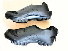 Load image into Gallery viewer, A1 Youth grow-along shoe